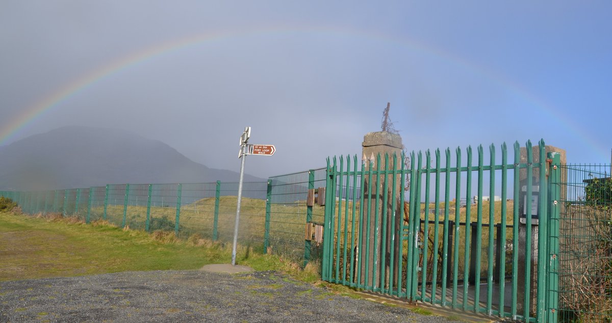 ArdaraghEast's tweet photo. A pot of gold...#rainbow...#tuarceatha... #HungaryHill...#westcork https://t.co/0EVR58SbOQ