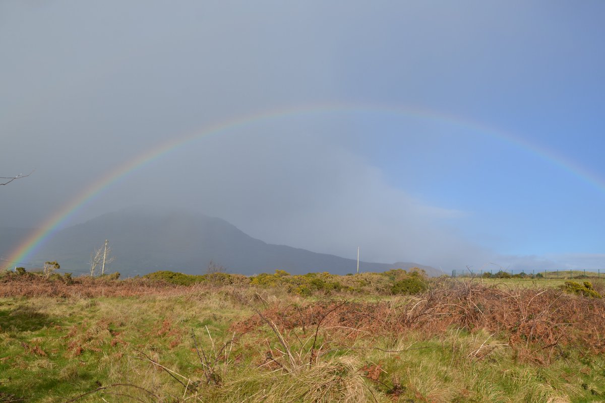 ArdaraghEast's tweet photo. A pot of gold...#rainbow...#tuarceatha... #HungaryHill...#westcork https://t.co/0EVR58SbOQ