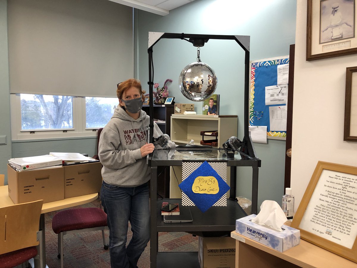 vlietsped's tweet photo. Mrs. Broadway is kicking it up a notch with her “disco cart” @vlietschools. https://t.co/zKsV83IC17