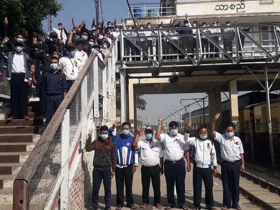 YaminAungCheng's tweet photo. We beg you to help us regain our democracy by any means. We will be very delighted if more countries sign to condemn this terrible Myanmar military Dictatorship. 
FREEDOM FROM FEAR
#HearTheVoiceOfMyanmar
#WeNeedDemocracy https://t.co/h5ipX461wh
