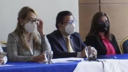 El día de ayer participé en el evento de Club Árabe Salvadoreño, que fue dado por la Asociación de la Gremial Asajed, la cual se me hizo partícipe junto con otros candidatos. ¡Les comparto fotos!
#VotaSandraLuzChicasDeFuentes #Casilla11