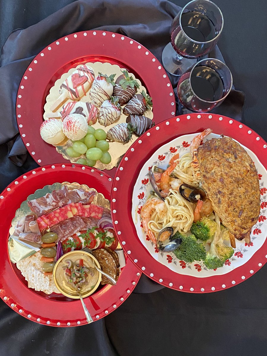 your_dish's tweet photo. Plan your Valentine’s Day with us! https://t.co/UwaliRwuCu