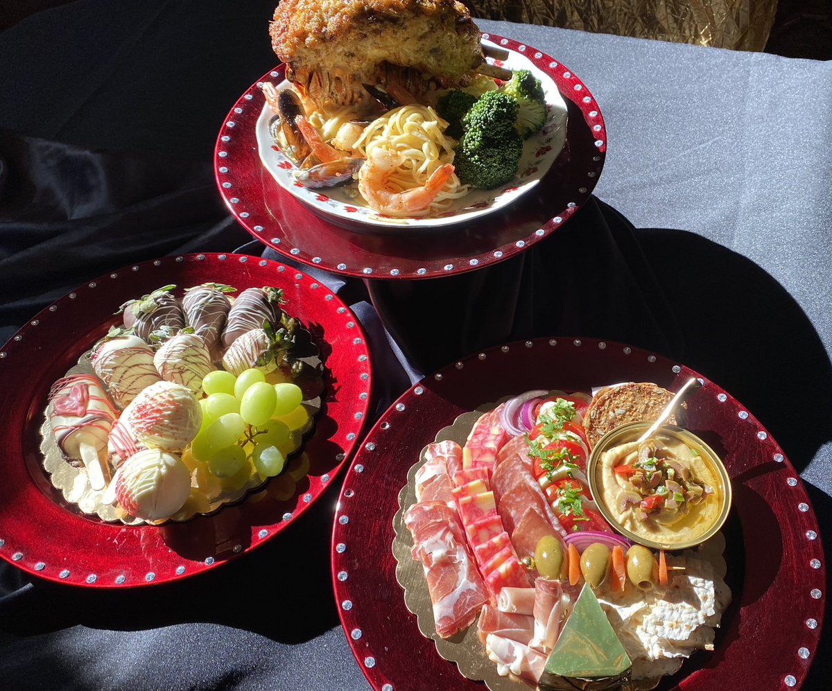 your_dish's tweet photo. Plan your Valentine’s Day with us! https://t.co/UwaliRwuCu