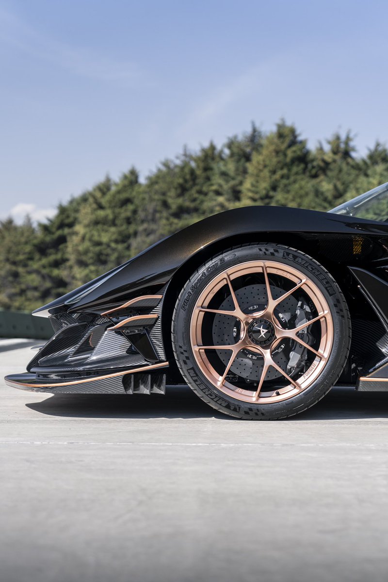 Apollo Automobil tweet media