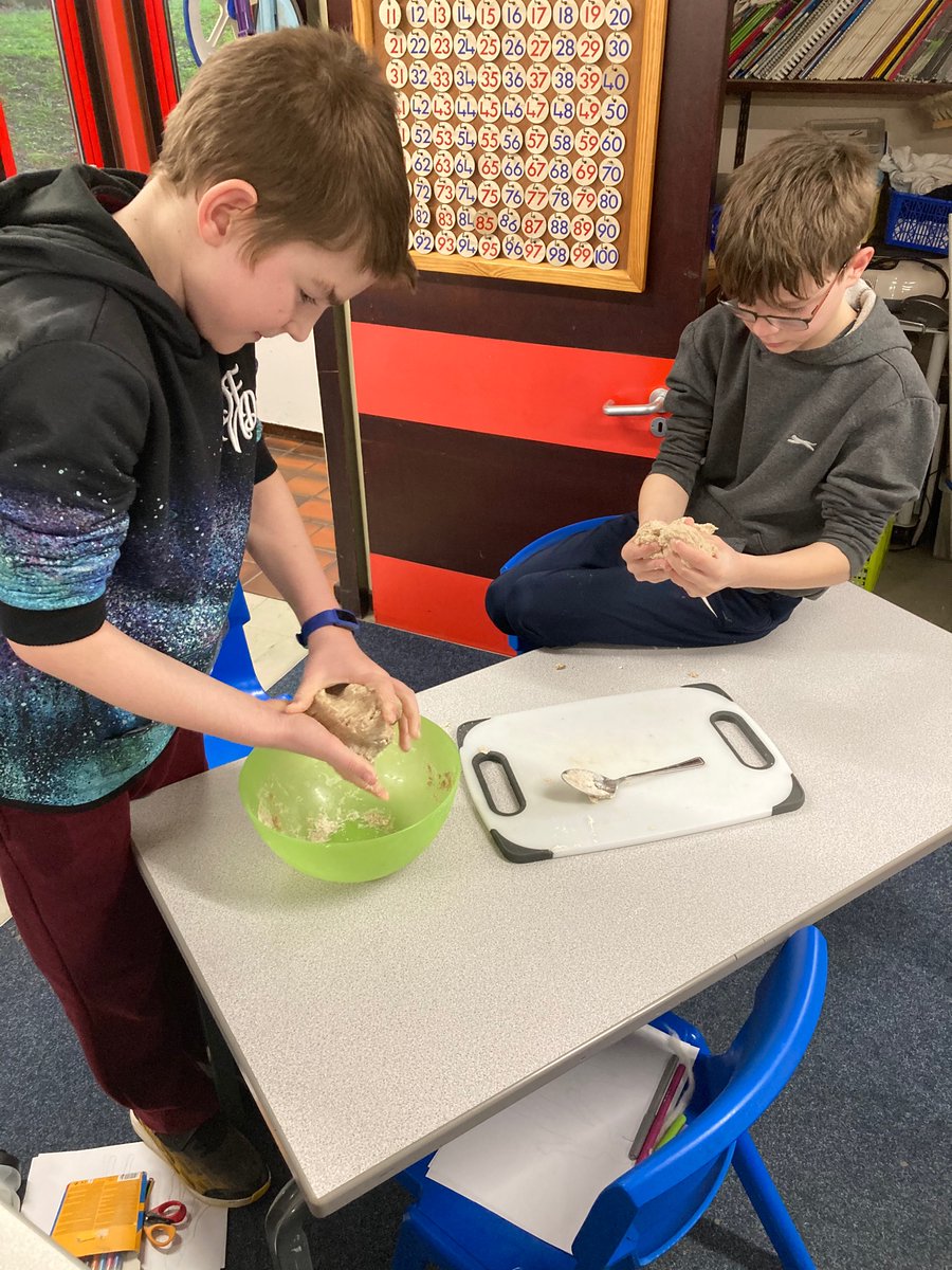 KMSClass8's tweet image. There was a hive activity this afternoon in Y5 and Y6 with Miss Peirson making Viking bread with the class. Thoroughly enjoyable! #vikingbread