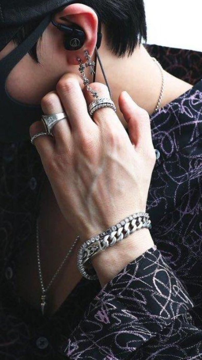 THIS IS JUST TOO SEXY TO HANDLE 