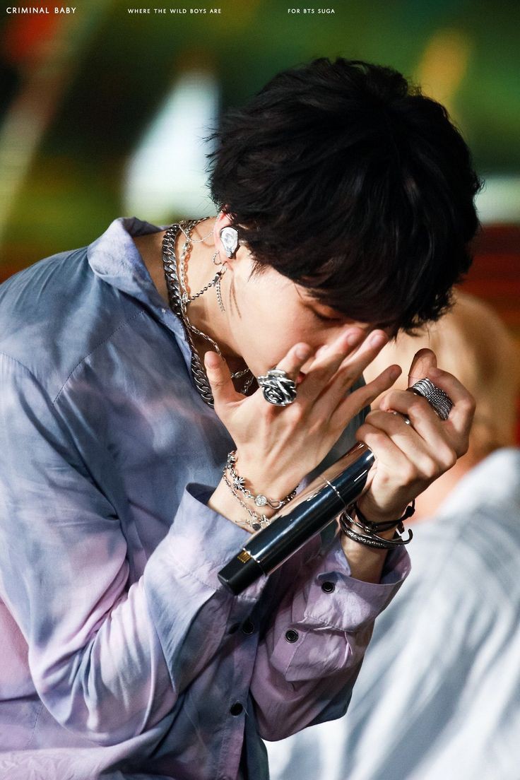 HIS HANDS DESERVE A WHOLE ANOTHER FANDOM