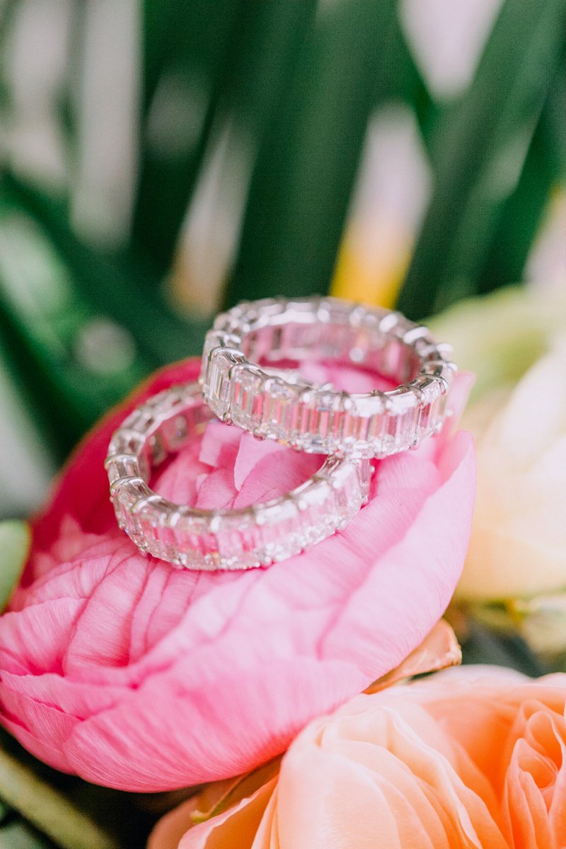 WaveResort tweet media