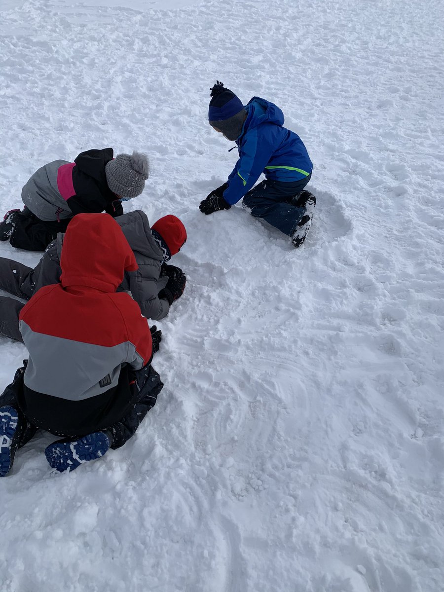 EdgemontPE's tweet photo. We managed to get outside yesterday for our PE classes. Sometimes the best activity is simply playing in the snow...oh, what fun we had! https://t.co/I5ByiGsA30