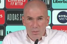 elchiringuitotv's tweet photo. 🔴🎙️ ZIDANE EXPLOTA:

"Creo que no me merezco este trato por parte de la prensa". https://t.co/c4Otwbsvbb