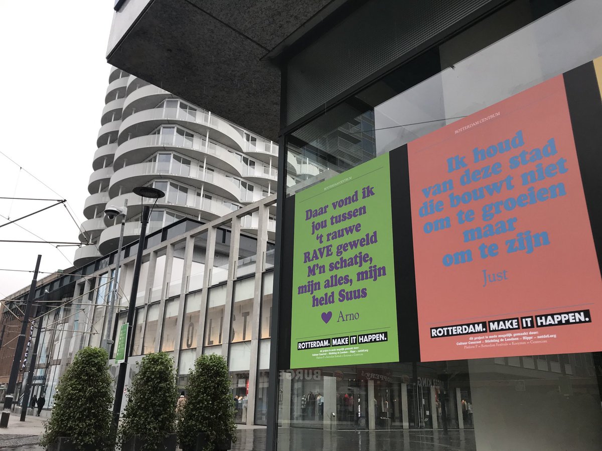 BorisvanderGijp's tweet photo. Een boodschap met een klein beetje liefde, van en voor onze klanten in het centrum van Rotterdam. Mooi initiatief van BIZ Rotterdam, goed voor een grote glimlach! https://t.co/ti1yruCzVS
