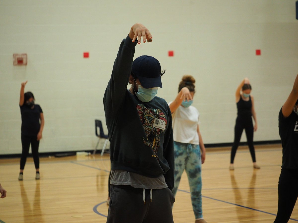 HaysCISD's tweet photo. Earlier this week, @Chapa_Cougars Dance Team members hip-hopped their way toward improving their skills with a Masterclass led by Ballet Austin's Jared Hale! (📸 by Owen Taylor) https://t.co/rA1GIy8duj