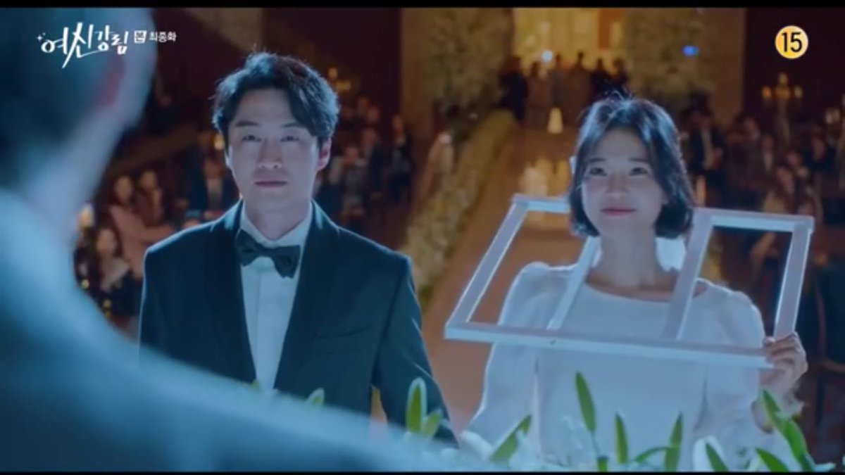 cloudychx's tweet photo. baru kali ini nemu nikahan yang gaada harga dirinya samsek😭🔫 tapii serius ini mood bangettt woeee aaaa ga percaya true beauty udah tamat🥺💔 #TrueBeauty #TrueBeautyEp16 #TimSuho #Jukyung #SUHO #seojun https://t.co/zLR3BVr06L