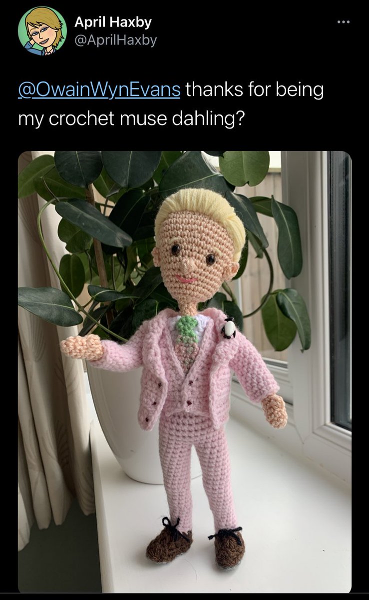 OwainWynEvans's tweet photo. 🤩 Immortalised in textile form AND wearing my favourite pink suit! Thank you April, how wonderful (and clever) is this?! 💕 @AprilHaxby https://t.co/JQy46KrcWq
