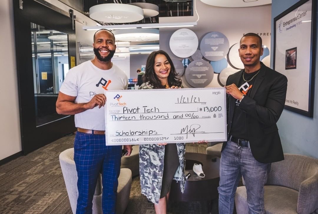 iammrmundy's tweet photo. The Deadline is Approaching...if you are a single mother and looking to Pivot your Career into Tech, apply now for the @mariareciorealtor Scholarship! Go to https://t.co/TNj66JUEBI and submit your information cut off is Feb.15th!
————————————-
#Roadto300 #BlackTechTwitter https://t.co/4VmwAlQBVC