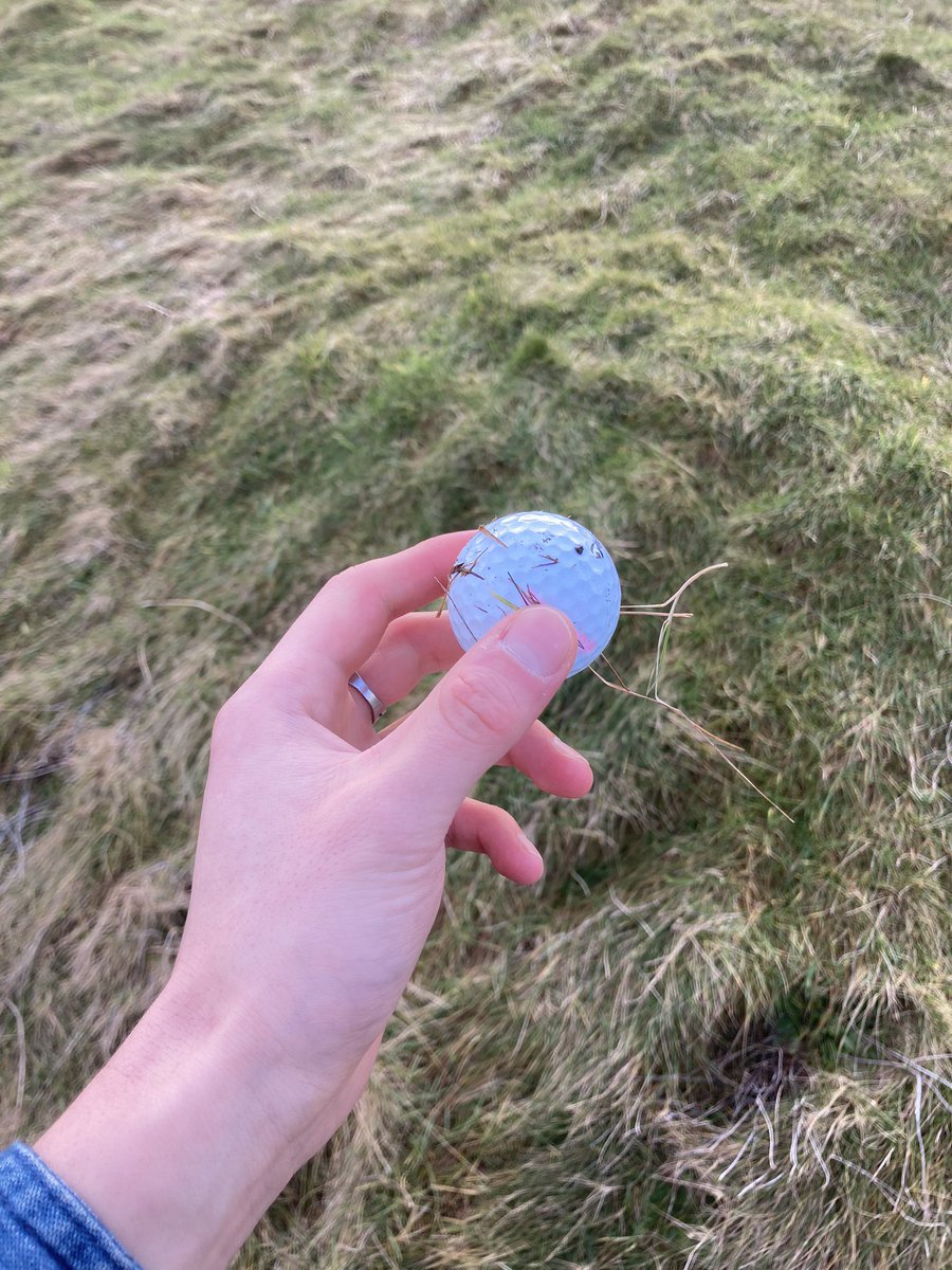 geogra_tse's tweet photo. #geographydrift @Attention2place @GeogEdMMU I let the wind push me to each of my stops and tuned into listening to the coastal seabirds, noticing lichen only growing on the North East side of a slab (away from the sun) and collecting a small treasure. Really enjoyed it! https://t.co/WWSyBCees3
