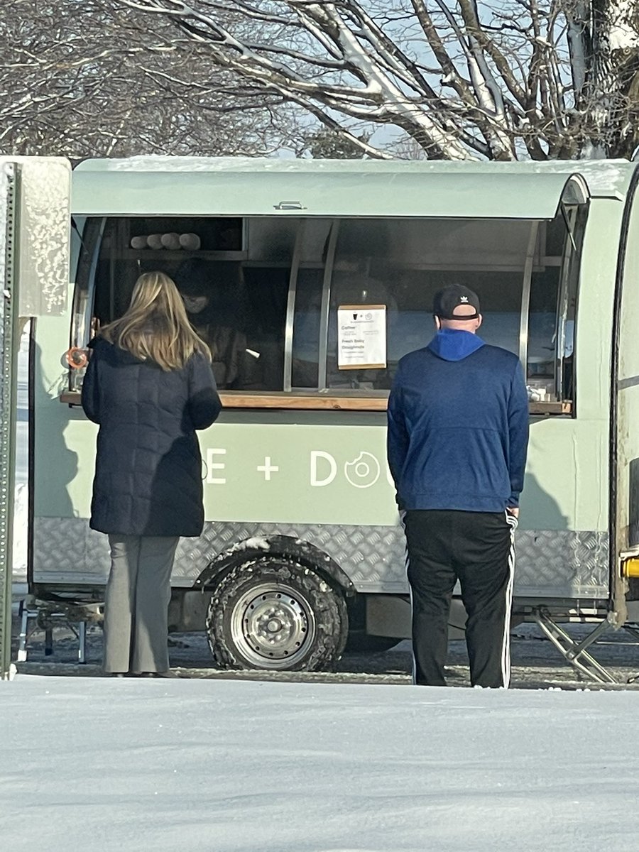 amandacohn9's tweet photo. Is there anything better than unlimited donuts and coffee to end the week?! Not that I can think of! Thanks @VV_Voyagers we see how hard you’re working and appreciate you. #givemeallthedonuts @joendoughco https://t.co/ofoVi8NkDd
