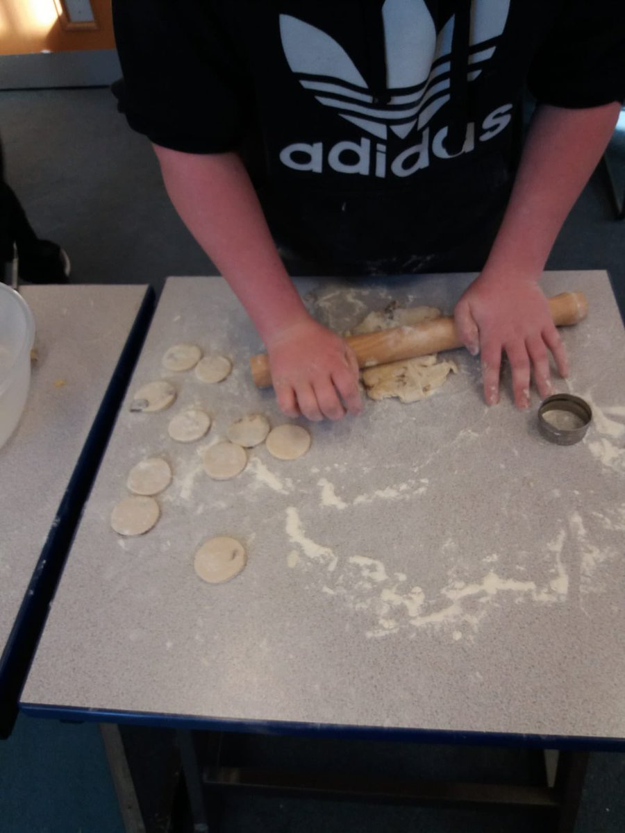 TLCGlanynant's tweet photo. Who says ‘no’ to warm traditional welsh cakes? We couldn’t! Nor wonder they’ve been a welsh favourite for many years 🏴󠁧󠁢󠁷󠁬󠁳󠁿🏴󠁧󠁢󠁷󠁬󠁳󠁿🏴󠁧󠁢󠁷󠁬󠁳󠁿 @CalonLanCakes @walesdotcom @AmgueddfaCymru @visitwales @WG_Education #welshcakes #delicious #Welsh https://t.co/6ukCNFjifu