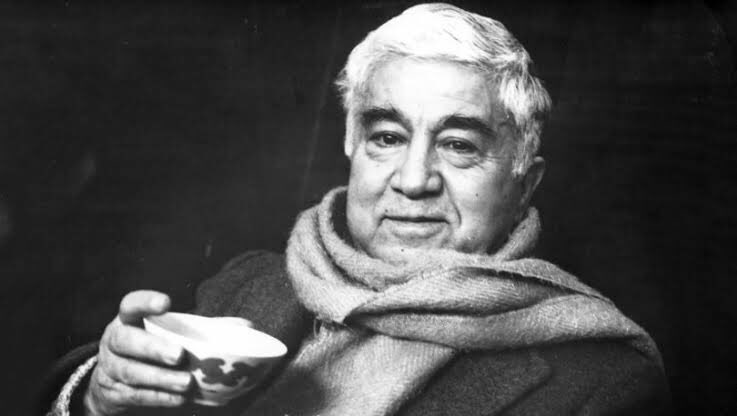 Saygıyla her gün anıyorum seni