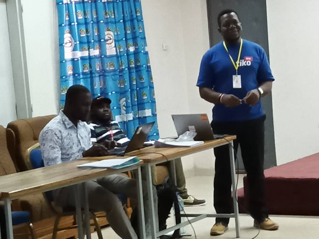 LenganiNeima's tweet photo. Les #billis de Ouagadougou ont participé à une formation ce jour sur l'application #Tiko Pro.

Cette application permettra aux jeunes de s'inscrire sur la plateforme et de bénéficier des services de santé #gratuitement.💃💃

Rendez-vous très bientôt pour la mise en œuvre.
@BNNII https://t.co/u7pYzrusLN