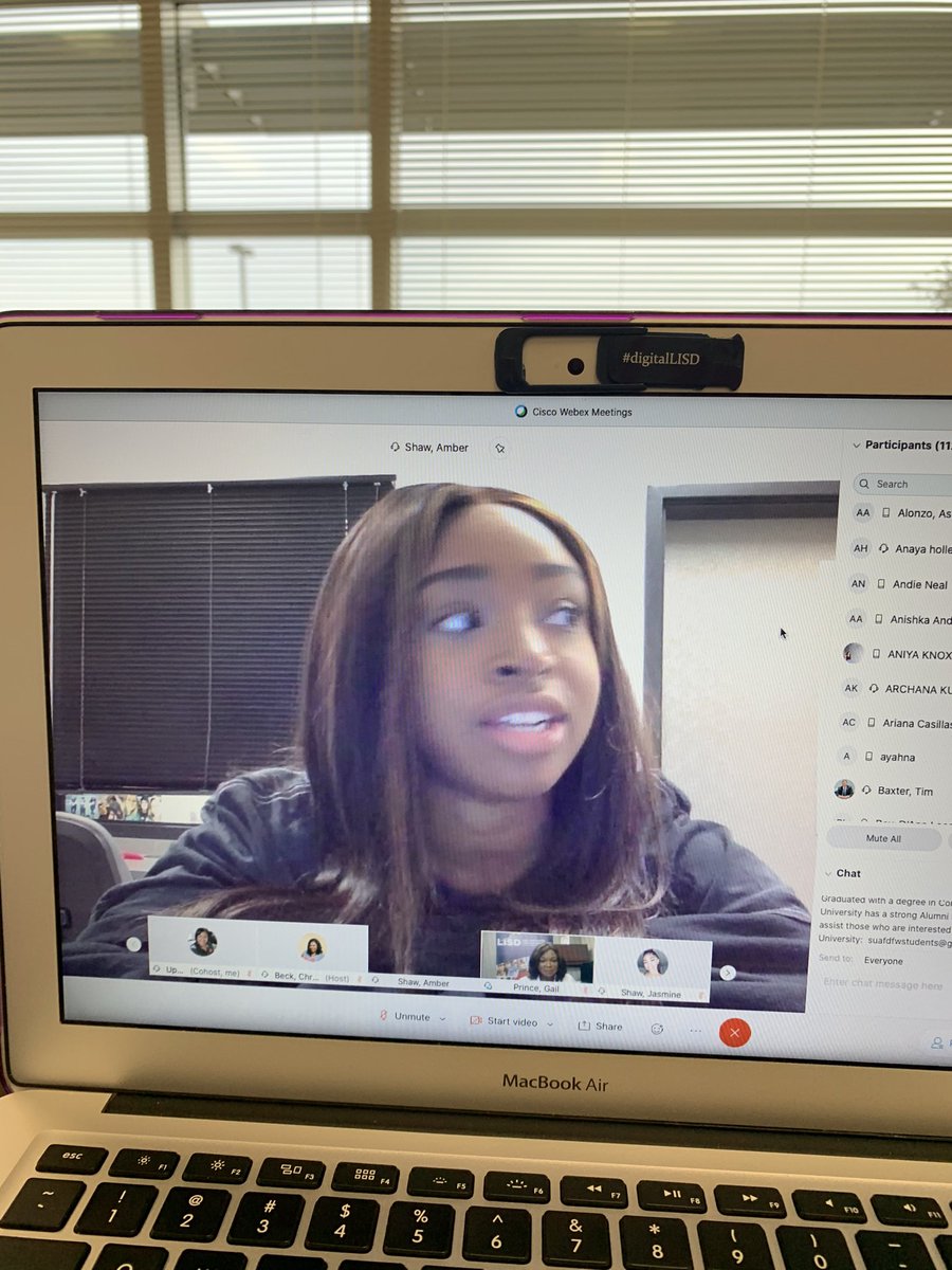 ChantellUpshaw's tweet photo. So proud of our former LISD students who have returned to LISD as teachers and coaches ! The Shaw sisters are making us proud !!! #marcuspride #LISDHBCU https://t.co/weu1JPt2Xe