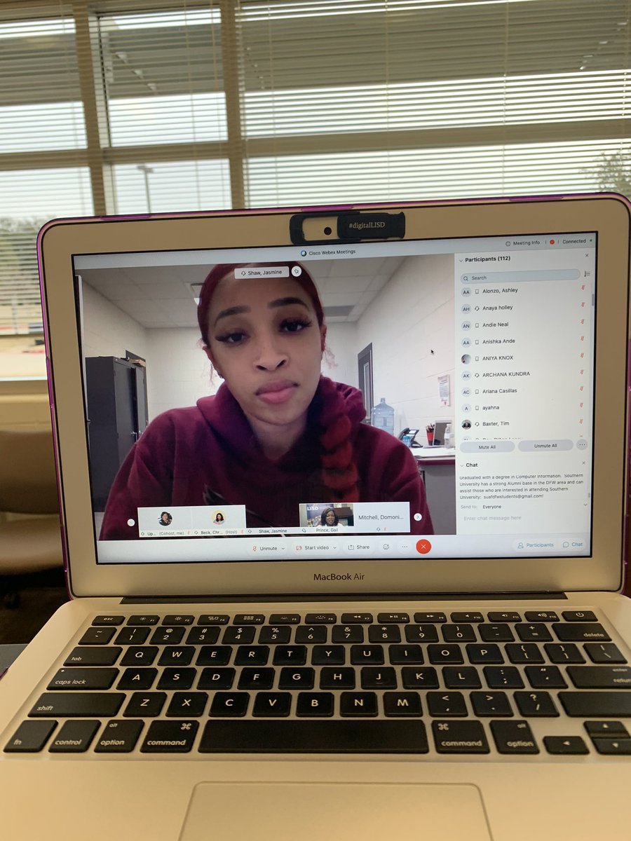 ChantellUpshaw's tweet photo. So proud of our former LISD students who have returned to LISD as teachers and coaches ! The Shaw sisters are making us proud !!! #marcuspride #LISDHBCU https://t.co/weu1JPt2Xe