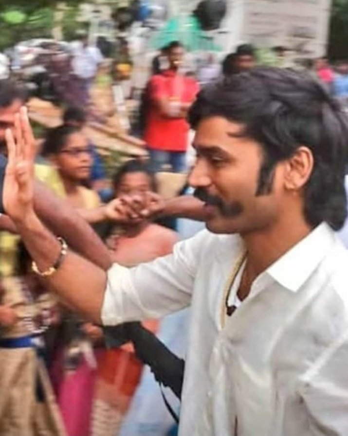 ActorDhanushFc's tweet photo. " SURULI " @dhanushkraja 🔥

#JagameThandhiram #WeNeedJTOnTheatres https://t.co/FpiPrC5i2V