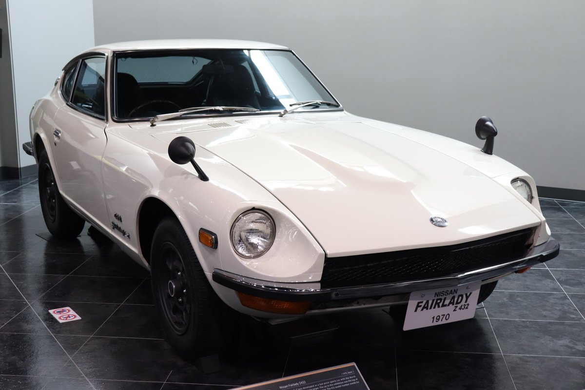 Uzivatel おふぐye W Ep Na Twitteru そういや旧型を含むとかれこれ60年ちょい姿かたちを徐々に変え ながらも量産されている 京急1000 のこの生産体制をクルマ好きに分かりやすく説明するなら姿かたちを変えながらも40年ほど作られ続けているフェアレディzにたとえる