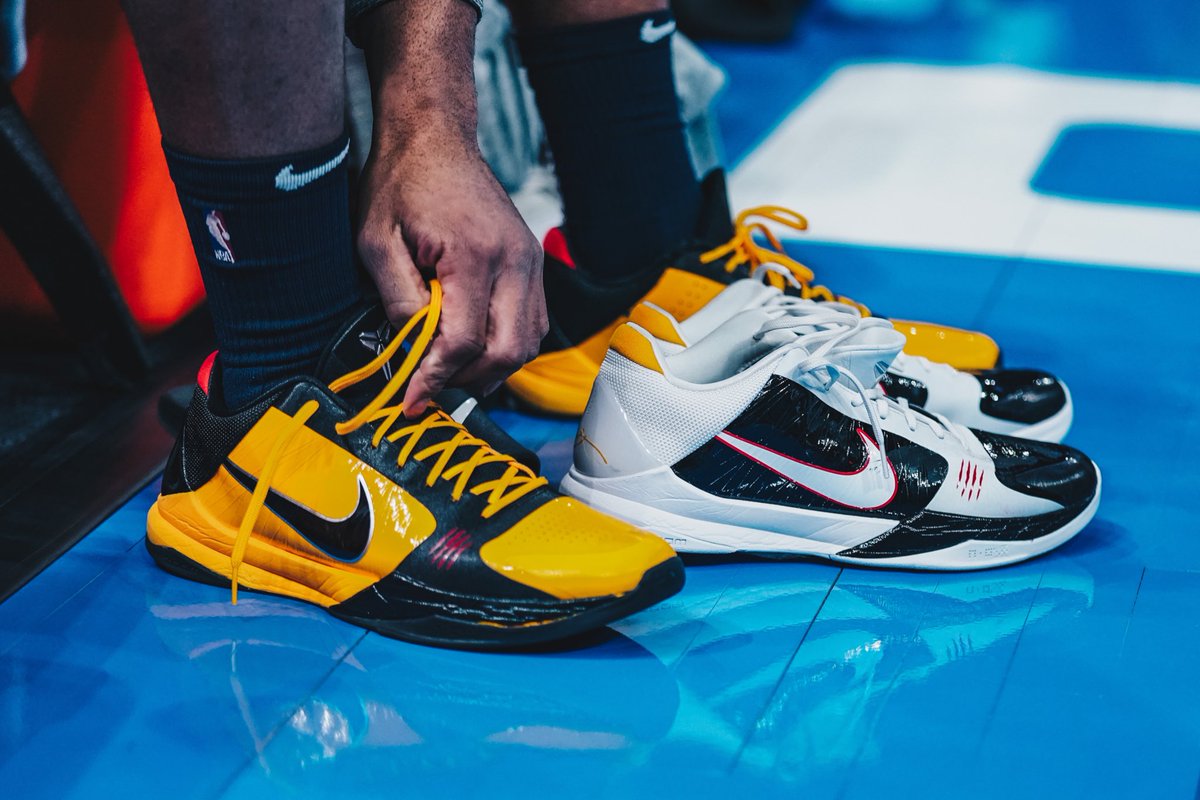 Timberwolves's tweet image. Shootaround switch up 👟