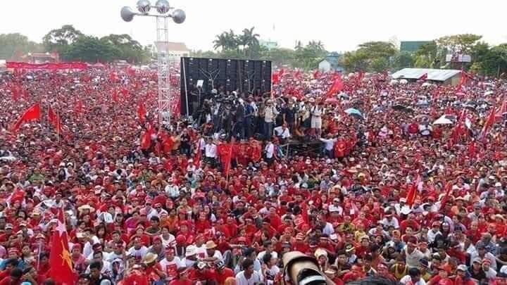 jooniewify148's tweet photo. FREEDOM FROM FEAR                              We voted with all of our hearts but what’s going on??? We want justice!  #HearTheVoiceOfMyanmar                    #WeNeedDemocracy https://t.co/vdD8jL8t3E