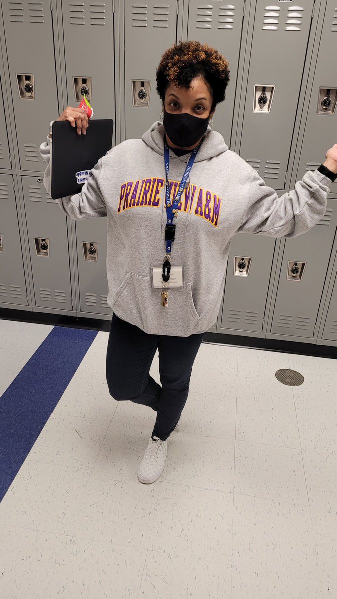 MrzAHensley's tweet image. Thank you Coach Talton for representing @Hebron_HS @MVSUDEVILS  during the #LISDHBCU fair today, &amp;amp; leading Door Decorating Contest for #BlackHistoryMonth #hpnd