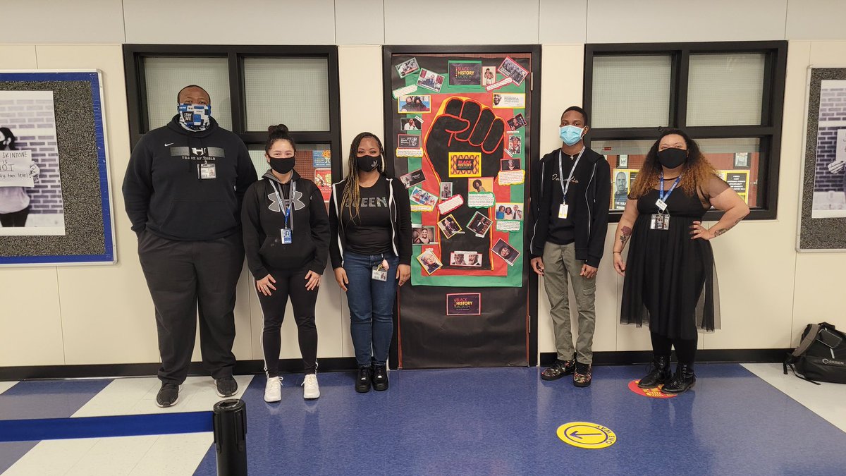MrzAHensley's tweet image. Thank you Coach Talton for representing @Hebron_HS @MVSUDEVILS  during the #LISDHBCU fair today, &amp;amp; leading Door Decorating Contest for #BlackHistoryMonth #hpnd