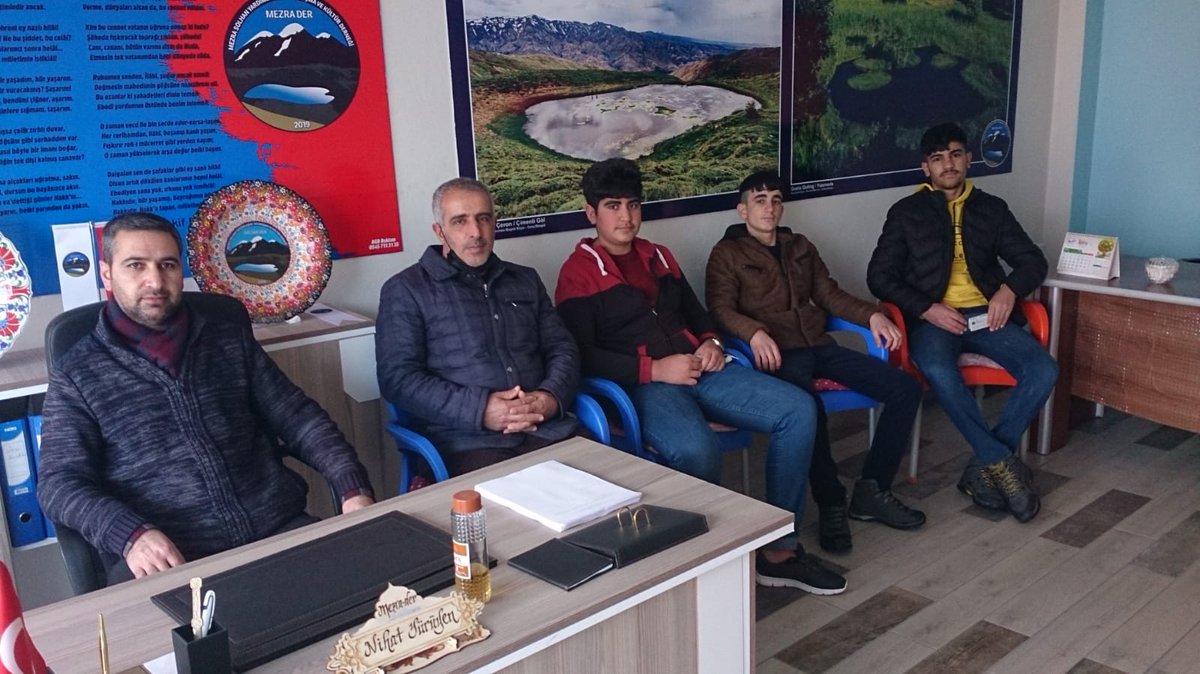 Reşit BÖLET ve beraberindeki genç kardeşlerimiz bizi ziyaret ettiler.
Nazik ziyaretlerinden dolayı kendilerine teşekkür ediyoruz.