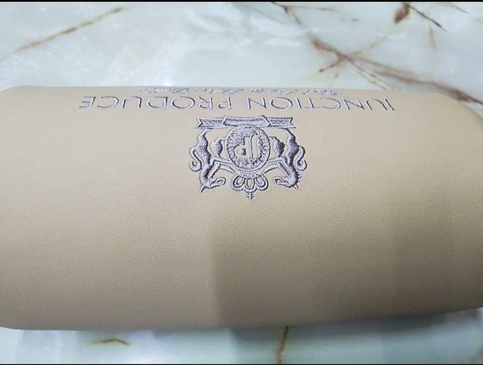 JUNCTIONPR0DUCE's tweet photo. Beige neckpad/silver embroidery❣️
Cursive version No MISSIONS
30USD/1
ベージュネックパッド/シルバー刺繍❣️
下部が筆記体バージョンの
メインJUNCTIONPRODUCEライン商品です
3000円/個
#junctionproduce
#ジャンクションプロデュース
#neckpad
#beige
#ネックパッド
#ベージュ
#neck
#pad https://t.co/j78XIrnb1S