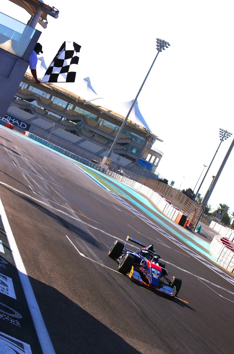 🔥 P1 at Yas Marina circuit in Abu Dhabi 🔥 Rocket start from pole position, finishing 8 seconds ahead in Race 3. Next round starts tomorrow 👊🏻