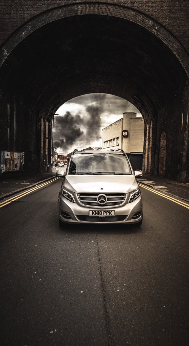 Tunnel Vision ◼️
•
•
•
•
•
#chauffeurservice #chauffeurdriven #chauffeured #chauffeur #luxurychauffeurservice #travel #transfer #luxurylifestyle #luxury #unique  #vipservice #vclass #mercedes #comfort #wifi #ps4 #sky #netflix #birmingham #liverpool #manchester #london