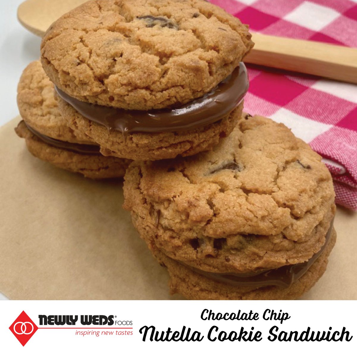 NewlyWedsFoods's tweet photo. For #WorldNutellaDay Chef Jeff made Chocolate Chip Nutella Cookie Sandwich using our Chocolate Chip Cookie Mix. #Nutella #ChocolateChipCookie #CookieMix #CookieSandwich #NWFoods #NWFoodsCulinary #NWFoodsBakery #FlavorInnovation #InspiringNewTastes https://t.co/LvXOfqxdO2