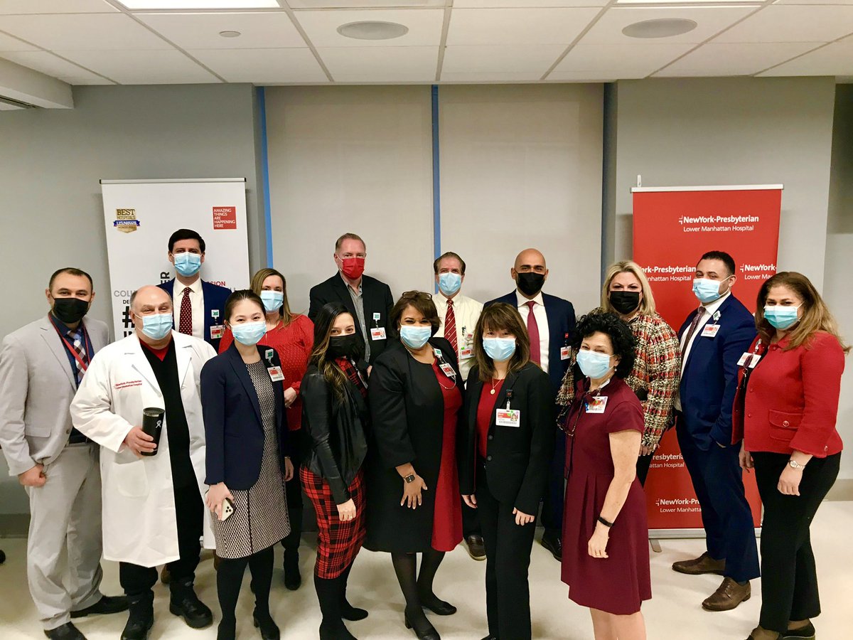 Lower Manhattan Hospital <a href="/nyphospital/">NewYork-Presbyterian</a> team wearing RED today ‼️

Today is #WearRedDay &amp; we’re wearing red to help raise awareness for women’s heart ❤️ health. #GoRedforWomen