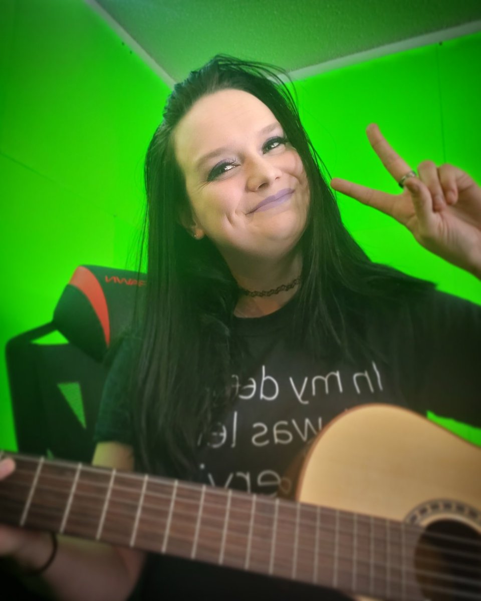 nubby_t's tweet photo. Chill music stream today 12-4pm CST.  Come hangout in chat!
https://t.co/V0SikcxTNz 
.
.
.
#streaming #streamer #twitch #twitchmusic #guitar #livelearn #livemusic https://t.co/27CPl5HH6J