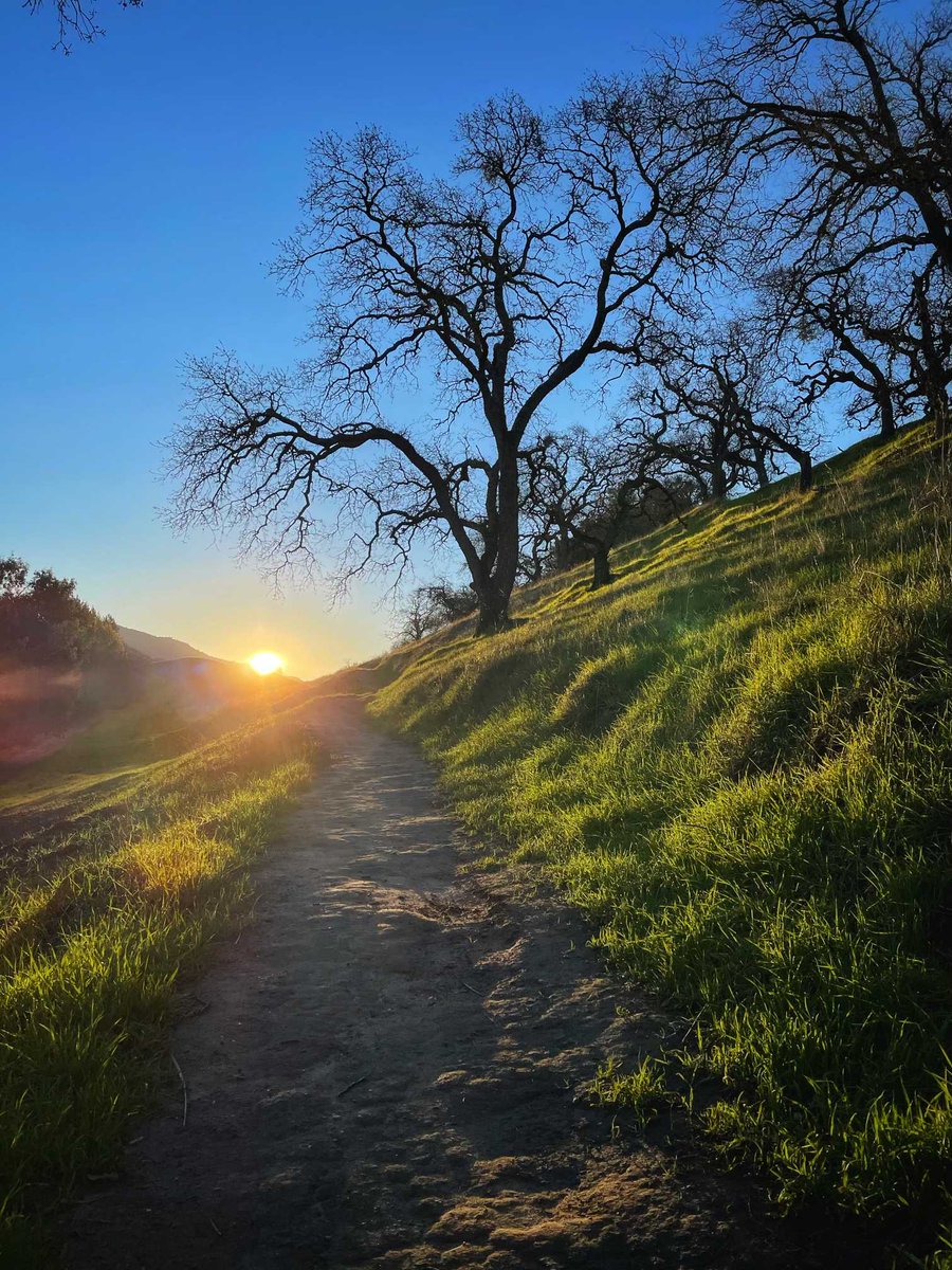 Philip Klotzbach tweet media