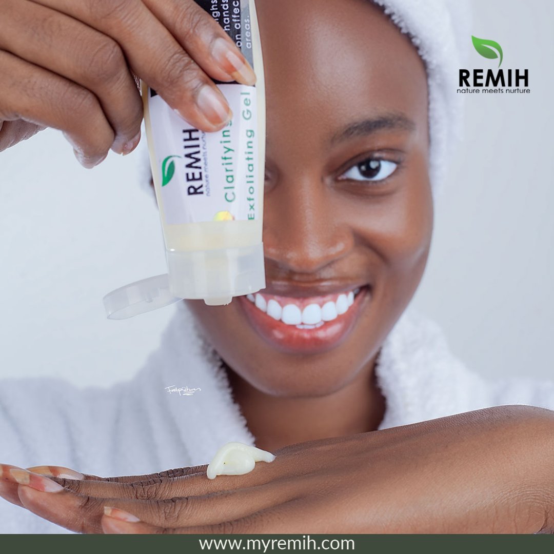 RemihCm's tweet photo. It’s a season of Love, so show her some Love.❤️❤️❤️
Here is a link to our products https://t.co/gWGJ5O3ozH
lets chat here https://t.co/9nEIvOew6d
#Remih #Valentines’sDay #Love #Beauty #health #Douala # Yaounde #skincare #OrganicSkincare #NaturalSkincare https://t.co/ACBk3DKoFI