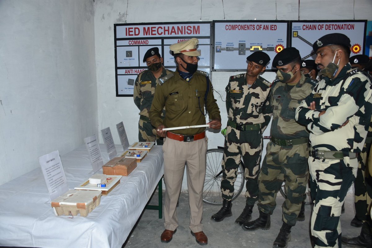 On 5/2/2021 A Faculty from STC,BSF, Jodhpur (Raj) headed by Sh. Vishal Patiyal Deputy Commandant, visited the IED Room of RTC CRPF, JODHPUR (Raj) under the "Faculty Exchange Program"