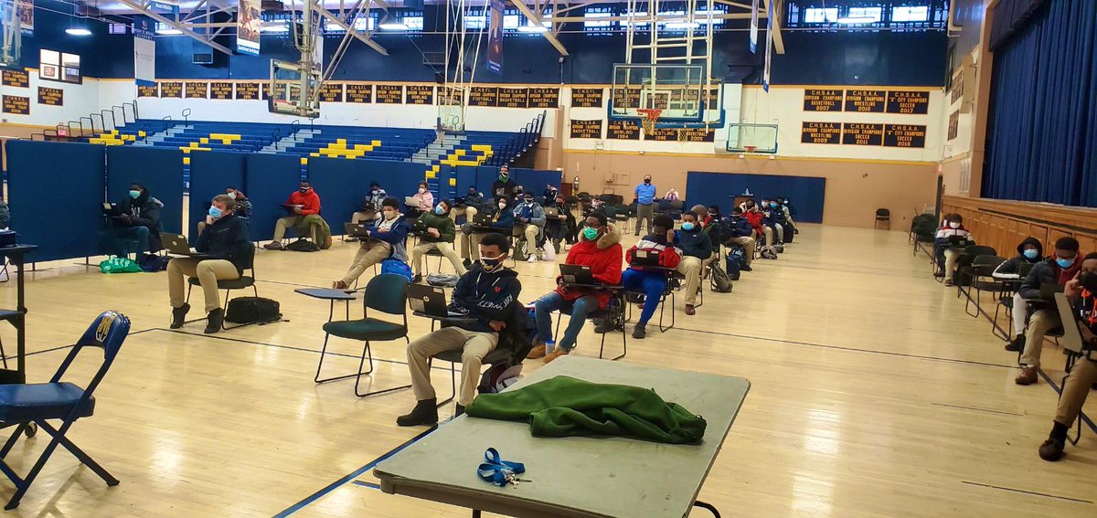 MountToday's tweet photo. Our newest batch of #Mounties are getting to know each other better. #FreshmanMeetandGreet #ClassOf2024 #OpenToEducate #TheMount #AllBoys #Grades6through12 https://t.co/CUtxd5yac2