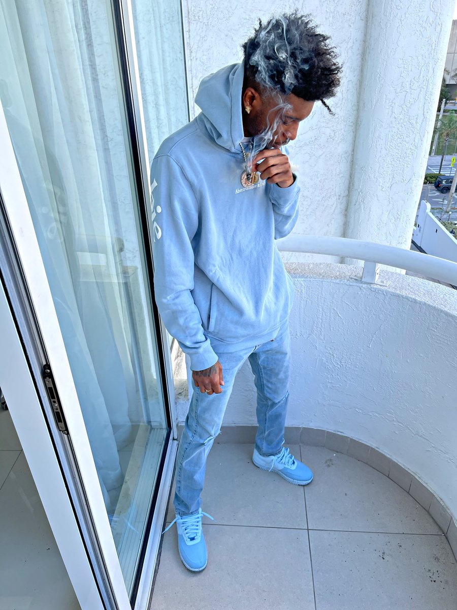 DCHerbo4's tweet photo. Keep dat on da low, just keep it 1 Double 0, ion think nobody know it took me a while to Glo π₯Άπ₯ #HotBoy4L https://t.co/1RmWxw9ji0