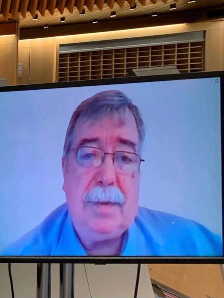 Professor Gabriel Gold who works in a geriatric department at the Trois-Chêne Hospital in Geneva, "Professor Gold, thank you so much and I welcome your support to accelerate  #COVID19 vaccine rollout globally"- @DrTedros  #VaccinEquity  #ACTogether  https://twitter.com/WHO/status/1357728736523808768?s=20