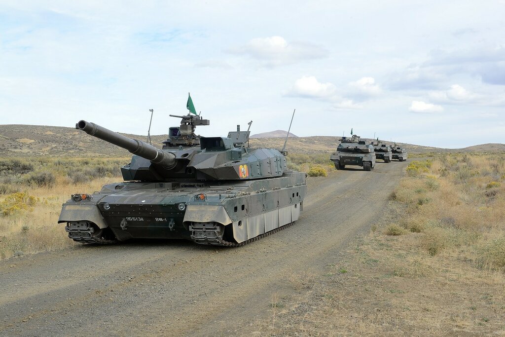 - In this thread, I had mentioned that when I first saw Arjun tanks, silhouette of some of them was high, while others were almost touching the ground. - It was like the tanks in the image below (check the tank in front and the one behind) - And I was like, 'DRDO can't even+