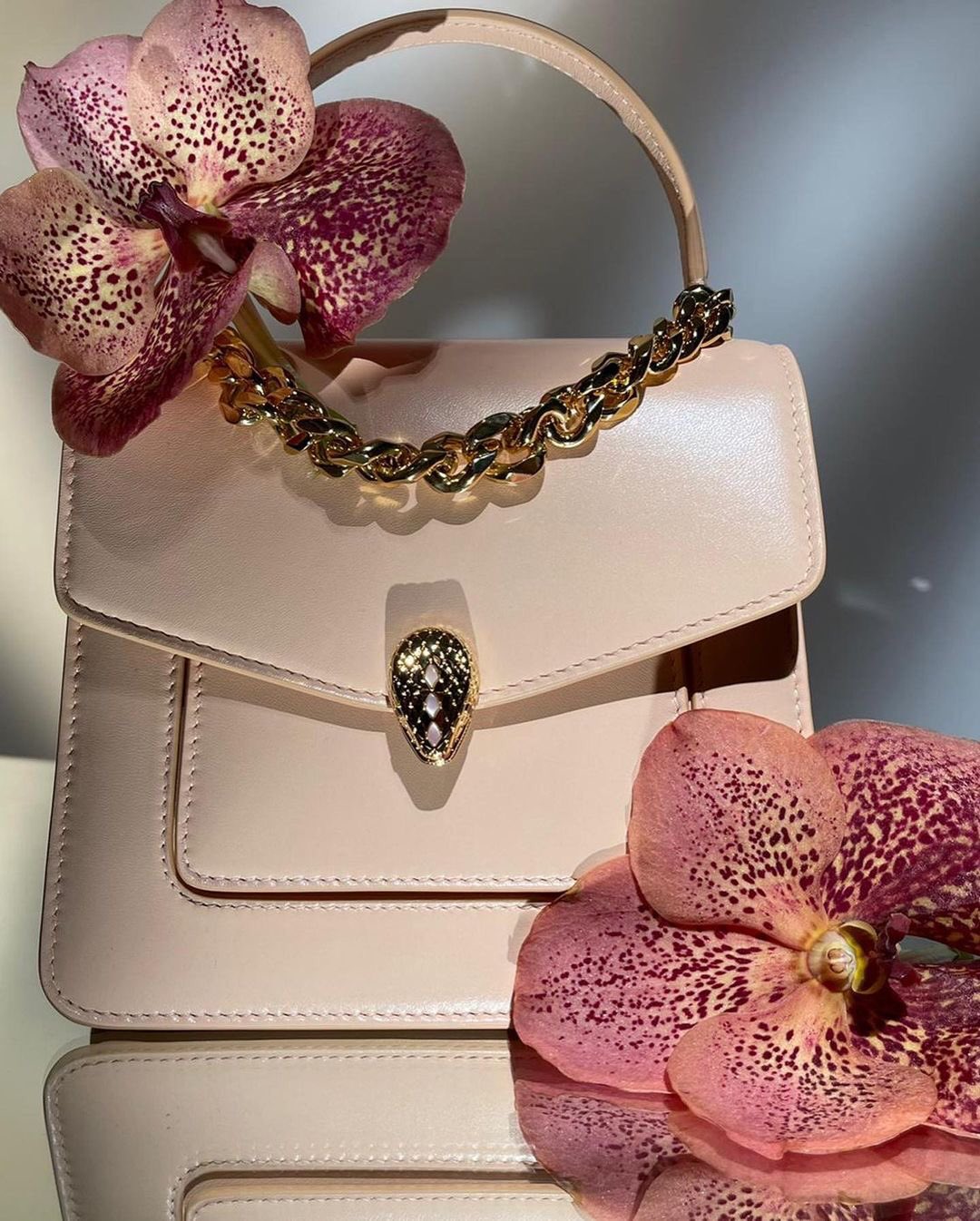 henger Kiköp Emelő barbara palvin bvlgari Áldozat tojás Bajusz