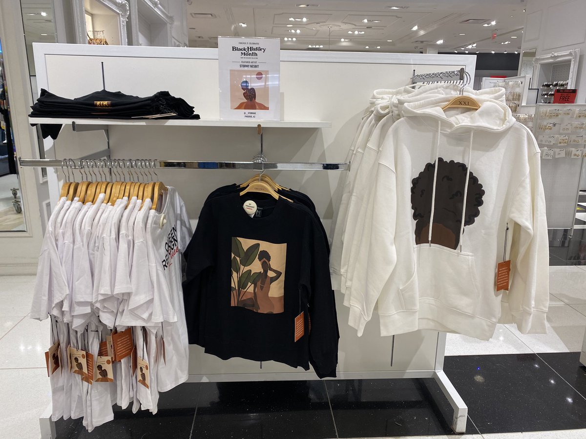 anijahrayne_'s tweet image. Forever21 Black History Month Collection ✨✨Representing 3 Black Artists from California 💕

Set up by your favorites @sour_af21 and I

 #visualteam #BHM