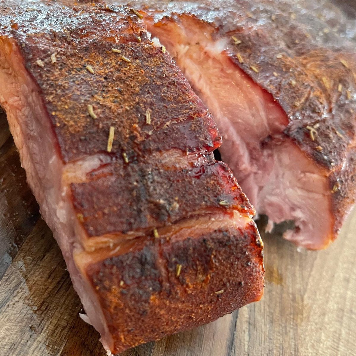 designthatrocks's tweet photo. I want my baby back, baby back, baby back... ribs that rock!
🔥🤘🔥

Backstage Squealer available now at https://t.co/aQIpn62uKS 

Grill + Smoke + Bake + Rock!

#rubthatrocks #designthatrocks https://t.co/WLQup04ONe
