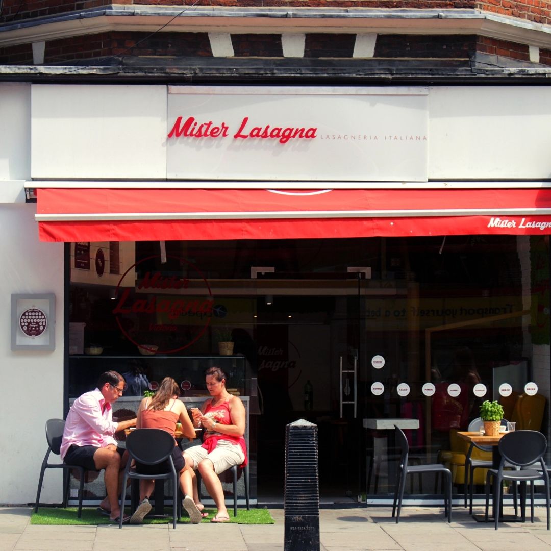 MisterLasagna's tweet photo. #FlashbackFriday to when we could all still gather and feast on delicious Italian food at Mister Lasagne! ✨❤️

Until then, you can still order from Mister Lasagna through Deliveroo and UberEats! https://t.co/zMisPyCESm